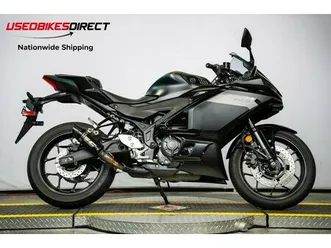 2025 yamaha yzf-r3 - $5,999.00