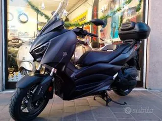 yamaha x-max 400