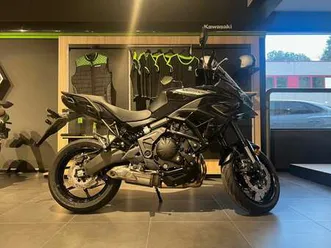 kawasaki versys 650 nero