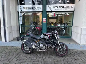 vendo-ducati-monster-821-stealth-2019-20-usata-a-cesano-maderno-codice-9894403-mot