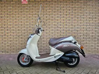 uniek! sym mio 50 4 takt bromscooter (45km) slechts 107 km! — scooters | sym — marktplaats