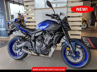 new yamaha mt07 y-amt auto (icon blue). £7,854 on the road (no added fees)