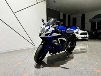 suzuki gsxr 750 k7