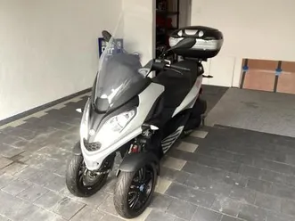 neuwertitger mp3 300 hpe e5 nur mit 1.394 km