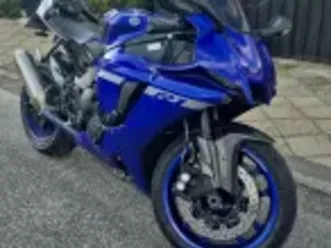 yamaha yzf r1