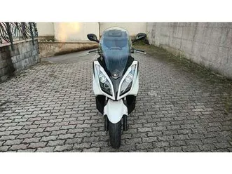 kymco downtown 300i bianco