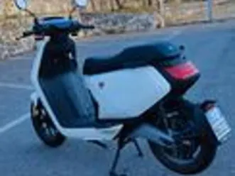 scooter elettrico 125 cc niu mqi