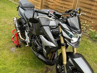 suzuki gsr 750 abs