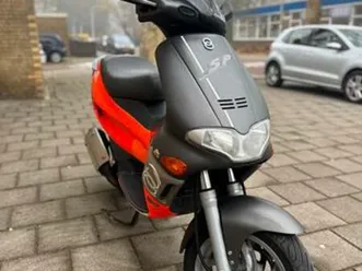 gilera runner fluo rosso dd 172cc — scooters | piaggio — marktplaats