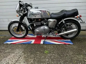 triumph thruxton 900 efi café racer