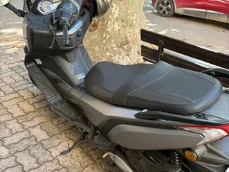 urgent scooter 125