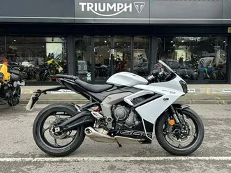 ex demo triumph daytona 660 for sale in croydon