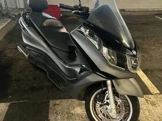 piaggio x10