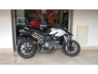 ducati hypermotard 796