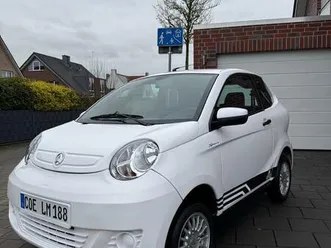 aixam miniauto sport; 45 km/h; leiser kuboto motor; multimedia