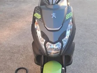 scooter peugeot steet zone