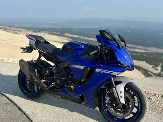 yamaha r1