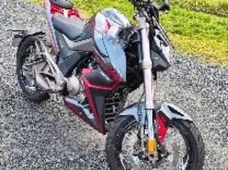 moto 125 roadster zontes