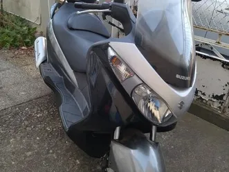 scooter burgman 125