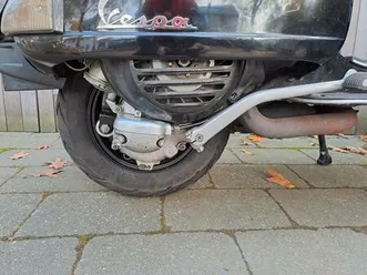 ② vespa 2012 px125e, toute dernière série, 2 temps, 11 000 km