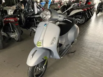 vespa gts 300 super tech abs