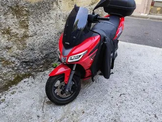 scooter aprilia sxr 50