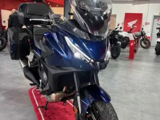 honda nt 1100 2025 1100 cm3 | moto routière | 2 666 km | bleu | 11000 carcassonne