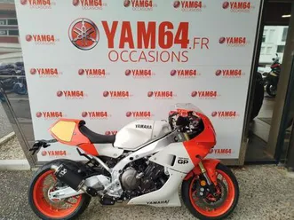 yamaha xsr 900 gp 2025 890 cm3 | moto sportive | 250 km | blanc | 64600 anglet