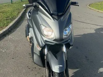 x-max 125