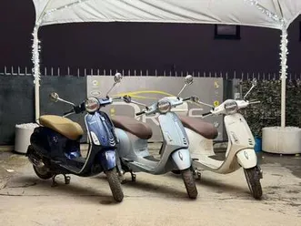piaggio primavera vespa primavera 125 bianco
