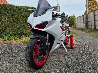 ducati panigale v2