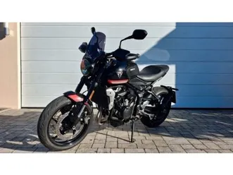 triumph trident 660