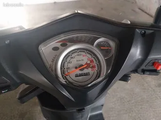 scooter imf très bon état