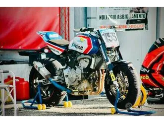 honda hornet 600 pronto pista