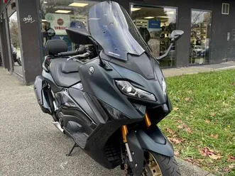 yamaha tmax 560