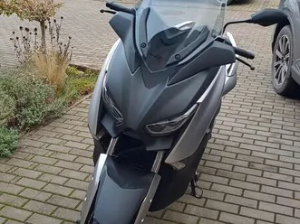 yamaha x-max