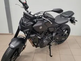 yamaha mt-07 35kw 2025 689 cm3 | moto roadster | 500 km | noir | 27300 menneval