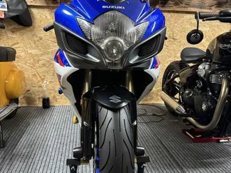 suzuki gsxr 600 k7 massamá e monte abraão