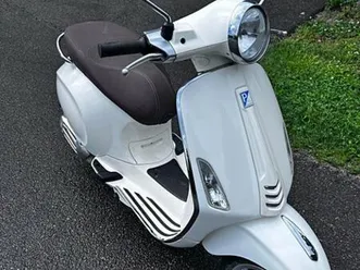 vespa primavera 50