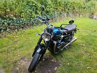 triumph street twin 900