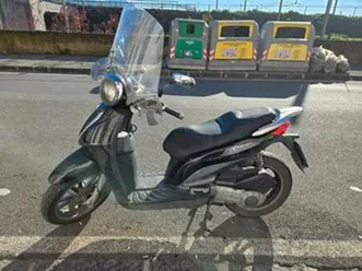 piaggio carnaby 300