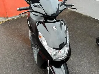 mofaroller peugeot kisbee , defekt