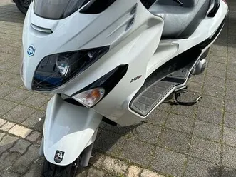 piaggio x evo 250