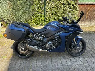 suzuki gsx-s1000gt travel edition