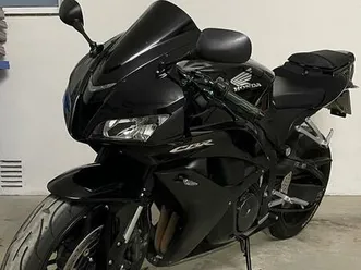 honda cbr 600rr (akrapovic)