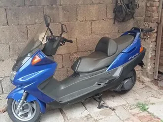 yamaha majesty 250 angemeldet mit tüv + ersatzteile