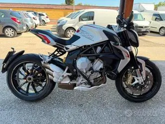 mv agusta brutale 800 dragster permuta auto/moto