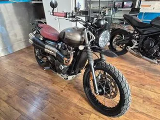triumph street scrambler sandstorm