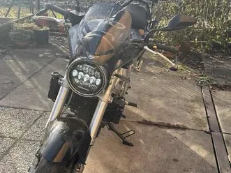 suzuki sv 650 naked touring