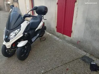 scooter piaggio mp3 300 hpe année 05/03/2021